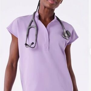 FIGS Women’s Rafaela Oversized Scrub Top